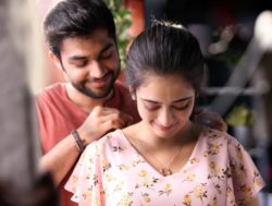 Vera Ethuvum Thevai Illai Lyrics (Thaarame Thaarame)